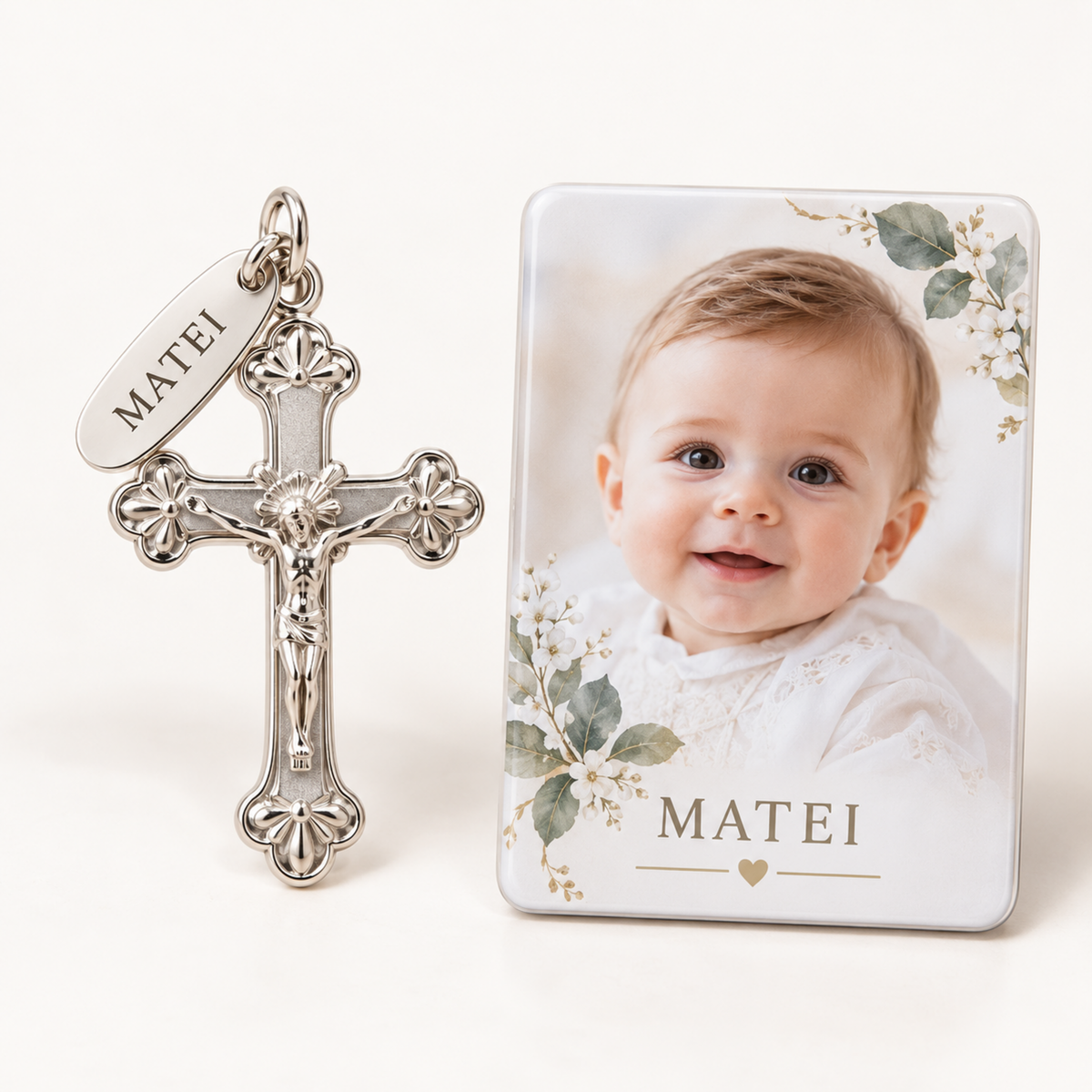 Set mărturii botez: cruciuliță și magnet – exemplu de personalizare