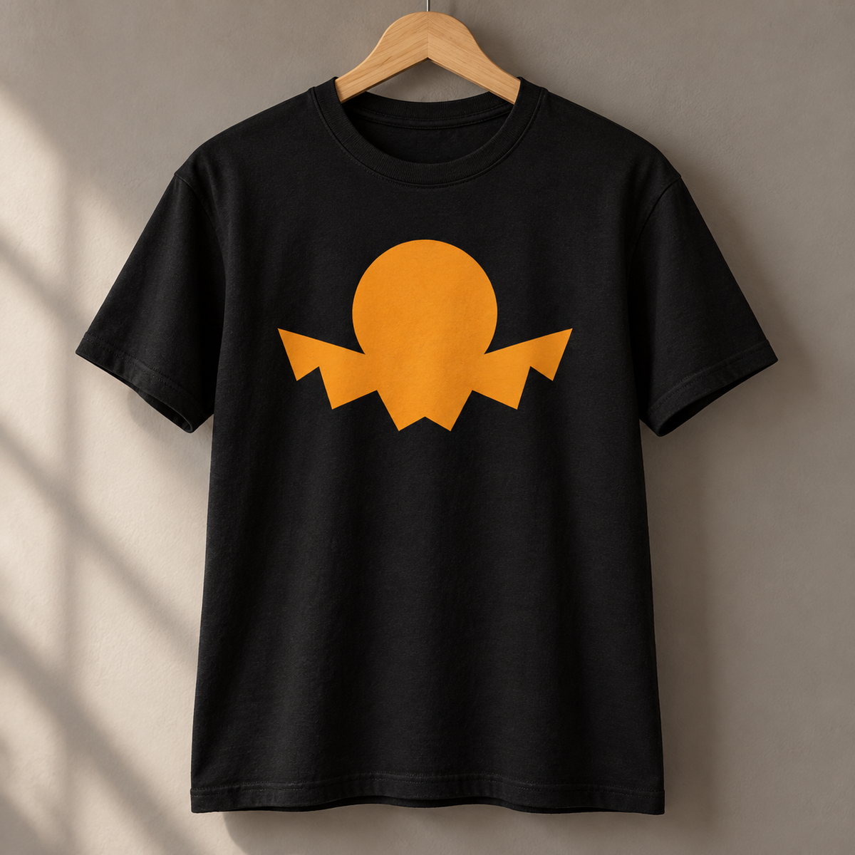 Tricou Halloween – Liliac de noapte – prezentare ilustrativă